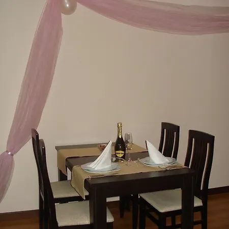 Aparthotel Holiday *