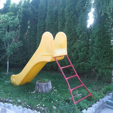 Holiday Aparthotel *